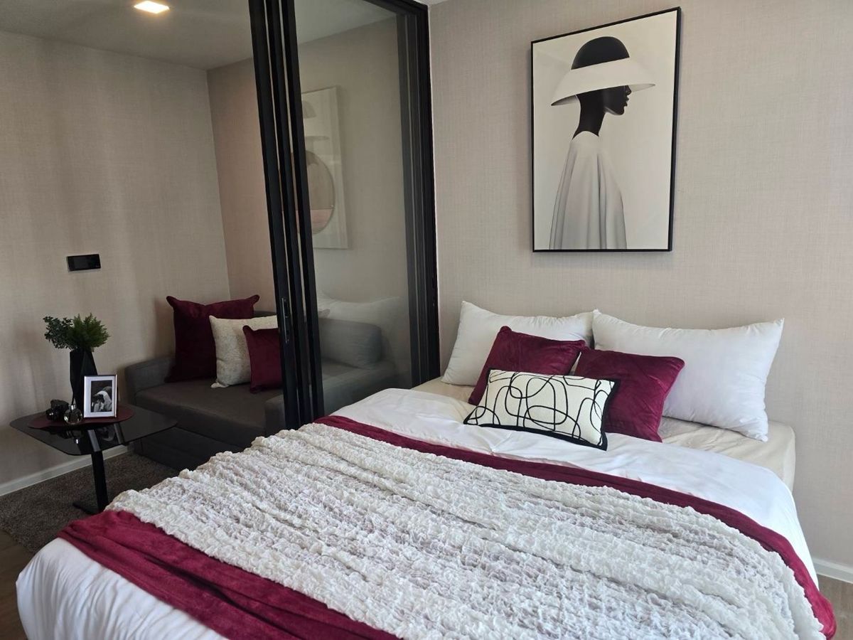 ให้เช่าคอนโดรัชดา ห้วยขวาง : 🔥ให้เช่าด่วน🔥แอทโมซ รัชดาห้วยขวาง เหม่งจ๋าย  ห้องสวยเฟอร์ครบ พร้อมเข้าอยู่