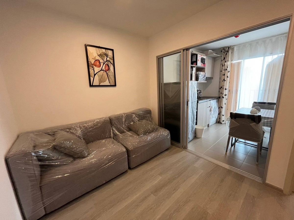 For RentCondoThaphra, Talat Phlu, Wutthakat : Elio Sathorn Wutthakat Condo for Rent. New condo, complete with only 470 meters near the BTS Wutthakat BTS. Convenient to travel !!