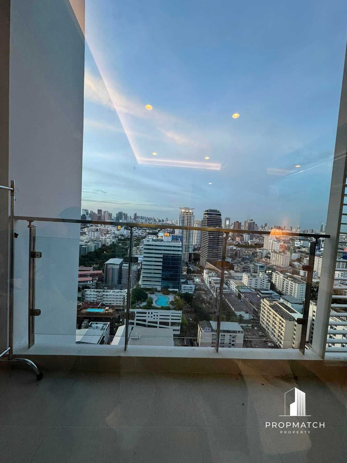 ขายคอนโดราชเทวี พญาไท : ⚡️Flash Deal⚡️ราคาดีที่สุด ห้ามพลาดนัดชมห้องก่อนโดนจอง supalai elite phayathai ชั้นสูงวิวดีที่สุด ตำแหน่งเริศ 61SQM 7,500,000 B