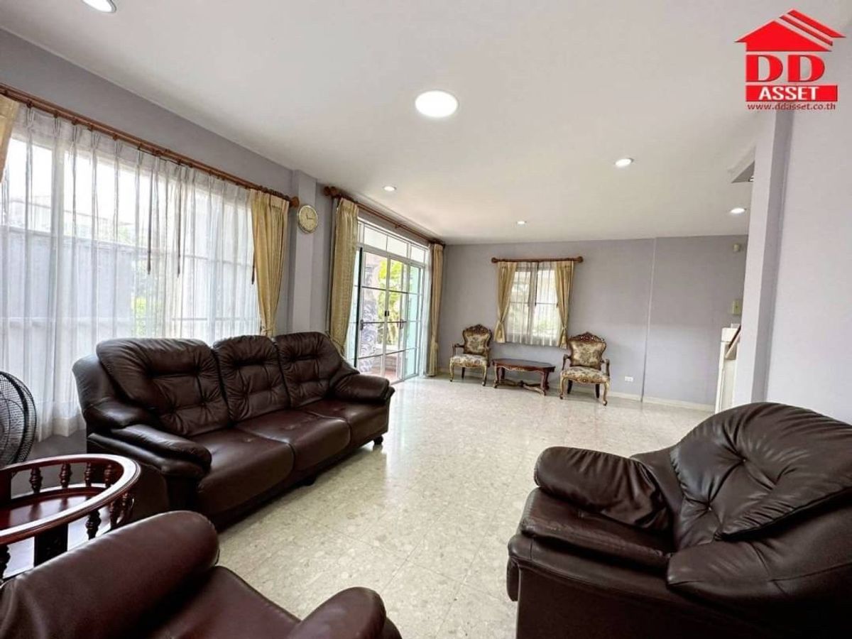 For RentHousePattanakan, Srinakarin : For Rent Nantawan Suanluang for rent at Ban Nantawan, Suan Luang Rama 9, Chalermprakiet 62 Code: H8140