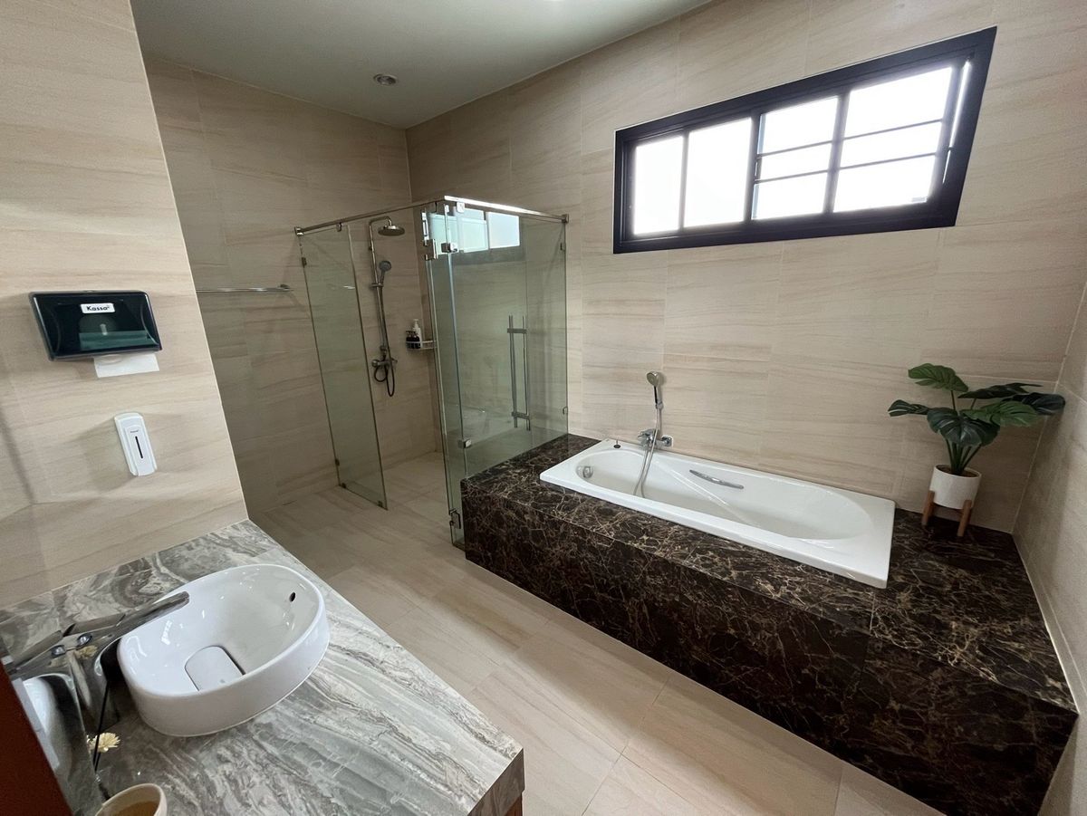 เซ้งร้านค้า/ตลาดนัดสุขุมวิท อโศก ทองหล่อ : เซ้งกิจการ สปา ร้านนวด ใกล้ รถไฟฟ้า BTS เอกมัย 1.7 กม. | Take Over Business - Spa and Massage in Ekamai (Sukhumvit 63) nearby BTS Ekamai 1.70 kilometers