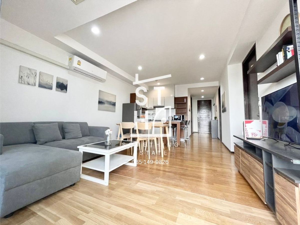 For RentCondoRatchadapisek, Huaikwang, Suttisan : Cozy spacious 2 bedroom low rise condo, 200m. from MRT, good neighbor