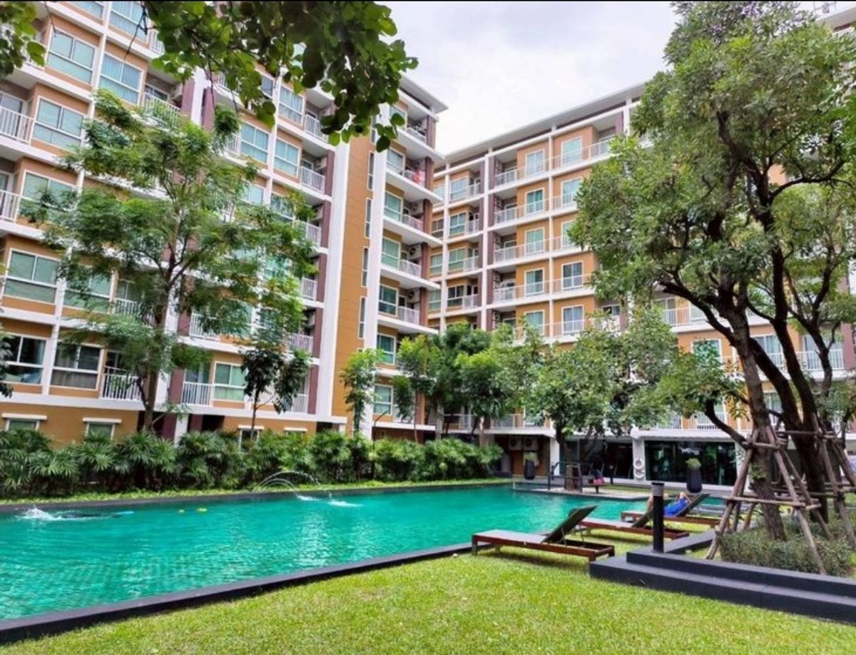 ขายคอนโดเลียบทางด่วนรามอินทรา : ขาย We condo เอกมัย-รามอินทรา ตึก B  พร้อมเฟอร์ ชั้น 4 ห้อง Studio วิวสระว่ายน้ำ ติดบันไดฉุกเฉิน