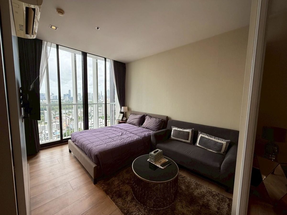 ให้เช่าคอนโดสุขุมวิท อโศก ทองหล่อ : Condo for Rent :  Park 24 (BTS Phrom Phong)(Rt-01)