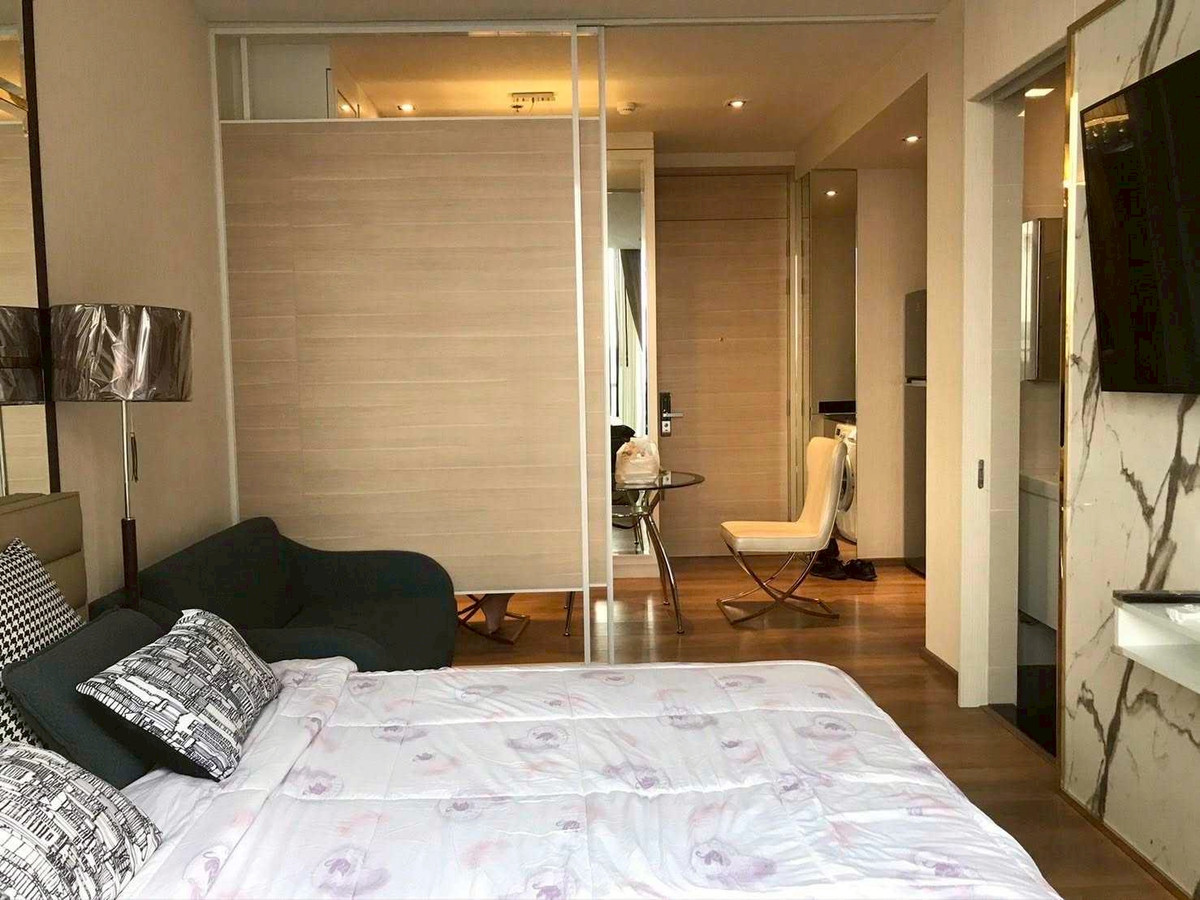 For RentCondoSukhumvit, Asoke, Thonglor : ✨ GT16158 | Condo Park 24, convenient travel, near BTS, there is a shuttle, beautiful room, fully furnished, ready to move in.
