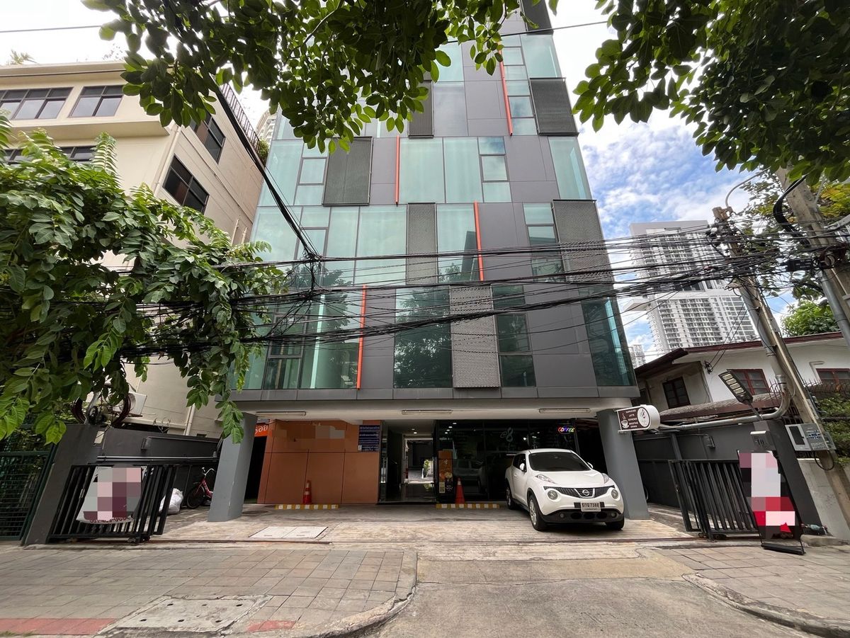 ให้เช่าสำนักงานสาทร นราธิวาส : ออฟฟิศสำนักงานให้เช่า 142 ตร.ม. /ชั้น สาทร - นราธิวาส ใกล้ BTS ช่องนนทรี | For Rent - Office space sizing 142 sq.m. per floor at Sathorn - Narathiwas nearby BTS Chong Nonsi