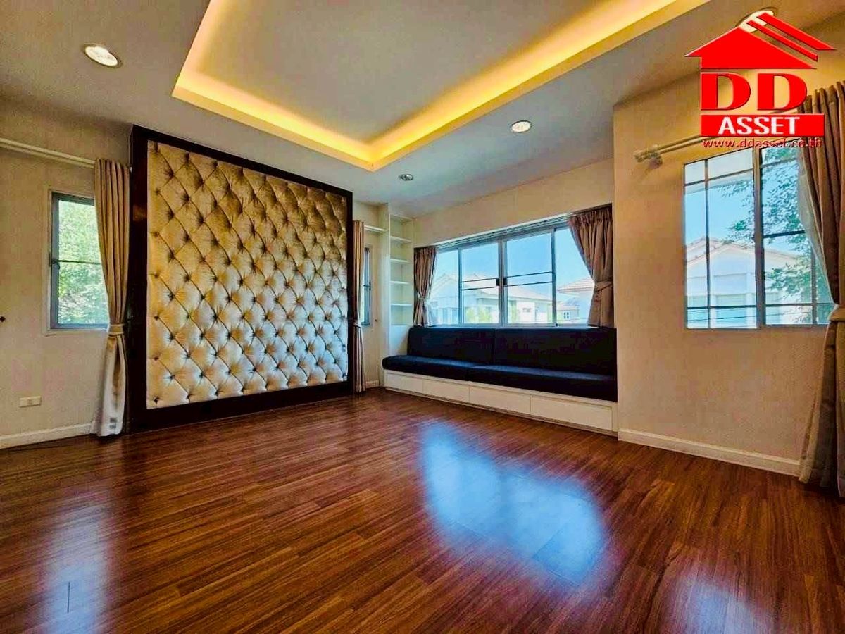 For SaleHouseSamut Prakan,Samrong : For Sale Nantawan Srinakarin Nantawan Srinakarin Code: H8137