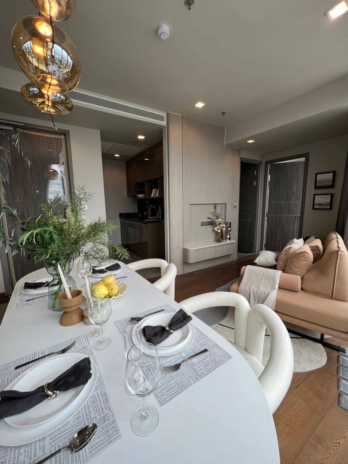 For RentCondoAri,Anusaowaree : Next to BTS Victory Monument