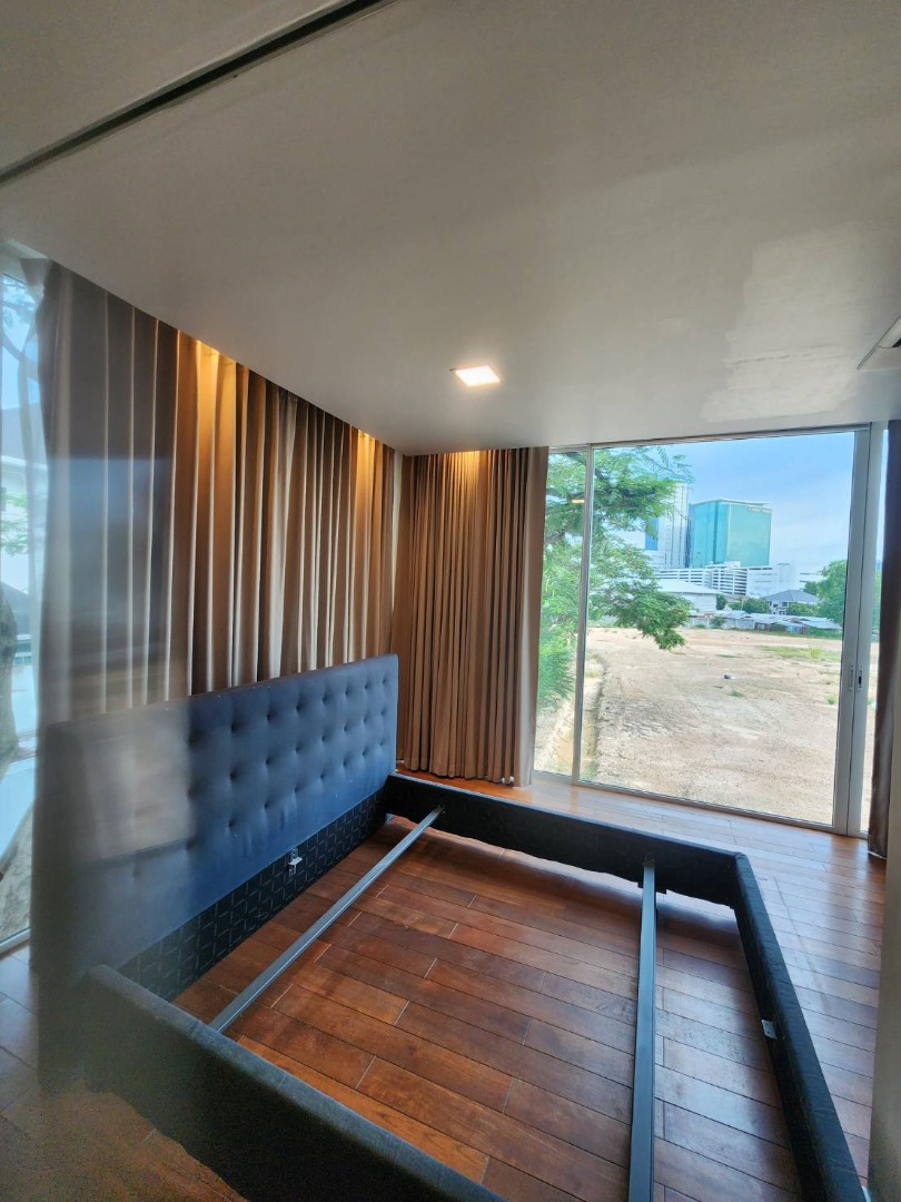 ขายบ้านพัฒนาการ ศรีนครินทร์ : 🔥ขายด่วน🔥บ้านเดี่ยว หลังมุม หมู่บ้านศรีนครินทร์พาร์ค 120 ตรว. พร้อมเข้าอยู่❗