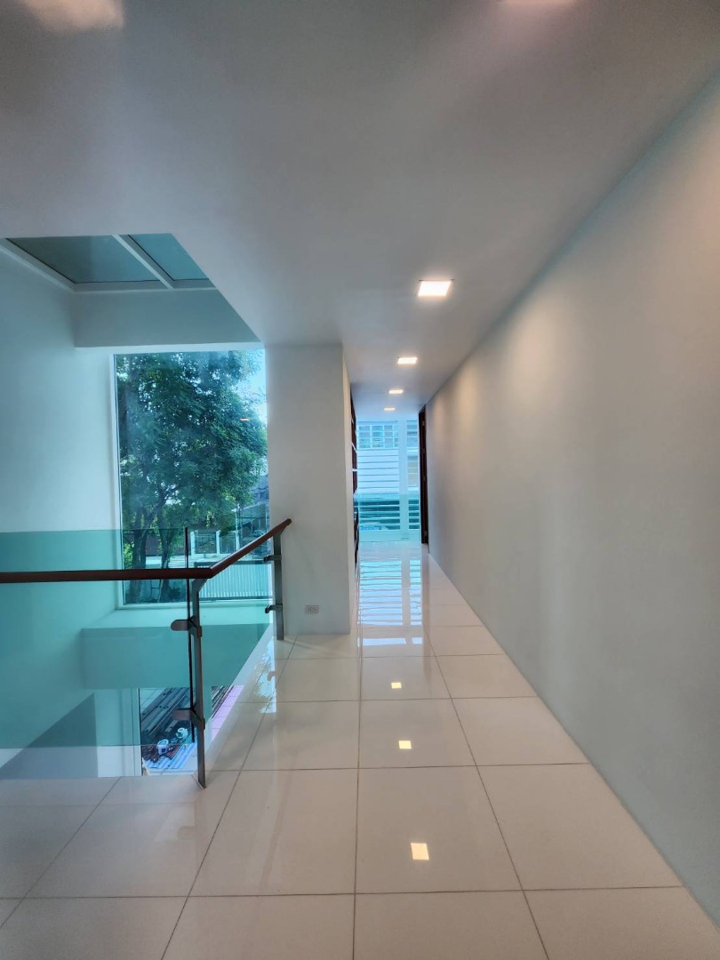 ขายบ้านพัฒนาการ ศรีนครินทร์ : 🔥ขายด่วน🔥บ้านเดี่ยว หลังมุม หมู่บ้านศรีนครินทร์พาร์ค 120 ตรว. พร้อมเข้าอยู่❗