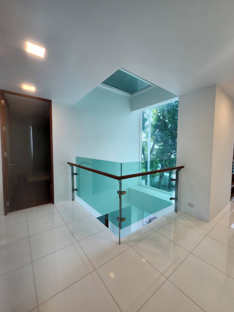 ขายบ้านพัฒนาการ ศรีนครินทร์ : 🔥ขายด่วน🔥บ้านเดี่ยว หลังมุม หมู่บ้านศรีนครินทร์พาร์ค 120 ตรว. พร้อมเข้าอยู่❗