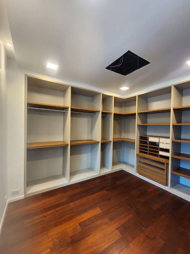 ขายบ้านพัฒนาการ ศรีนครินทร์ : 🔥ขายด่วน🔥บ้านเดี่ยว หลังมุม หมู่บ้านศรีนครินทร์พาร์ค 120 ตรว. พร้อมเข้าอยู่❗