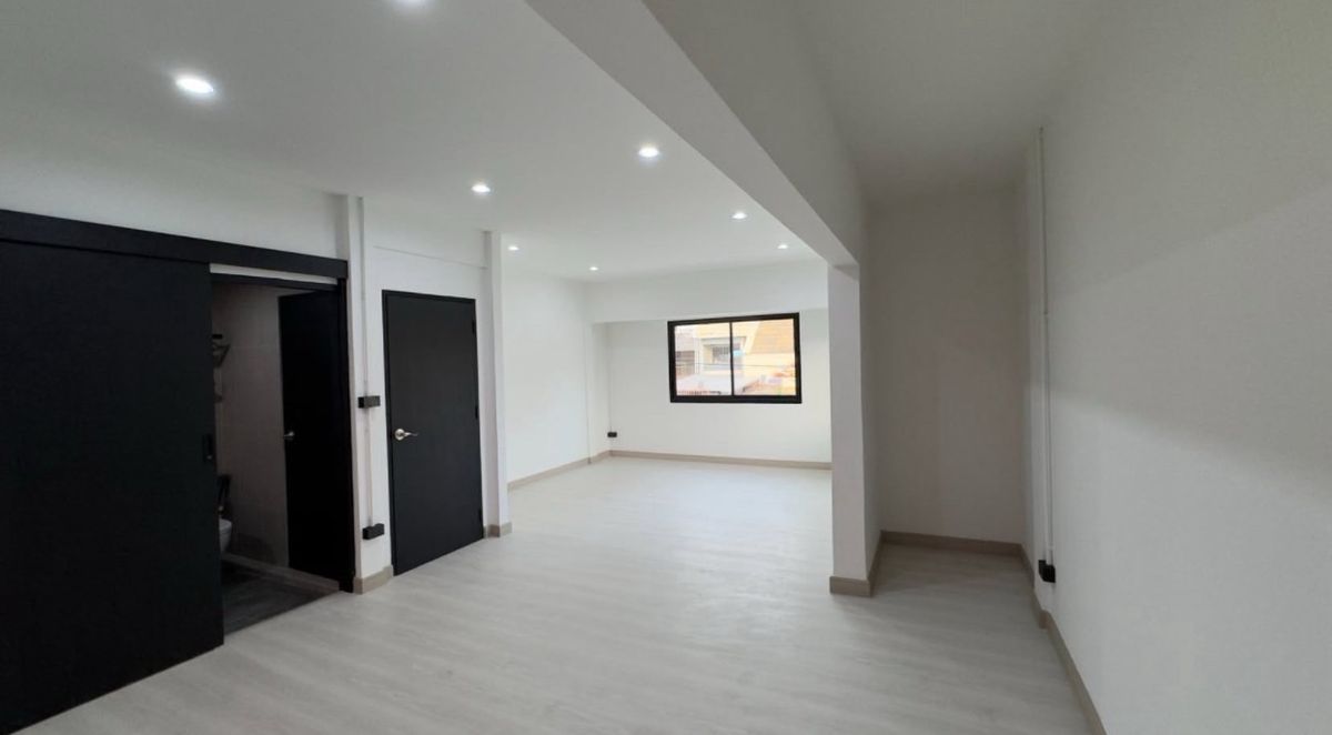 For RentHome OfficePattanakan, Srinakarin : For Rent - White House Home Office at Pattanakarn - Sukhumvit Bangkok | Accept Company Registering and Business Welcome