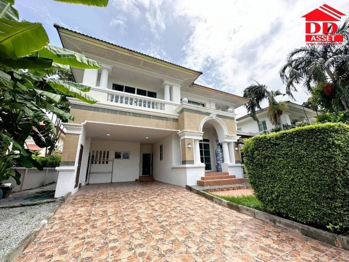 For RentHousePattanakan, Srinakarin : For Rent Nantawan Suanluang for rent at Ban Nantawan, Suan Luang Rama 9, Chalermprakiet 62 Code: H8140