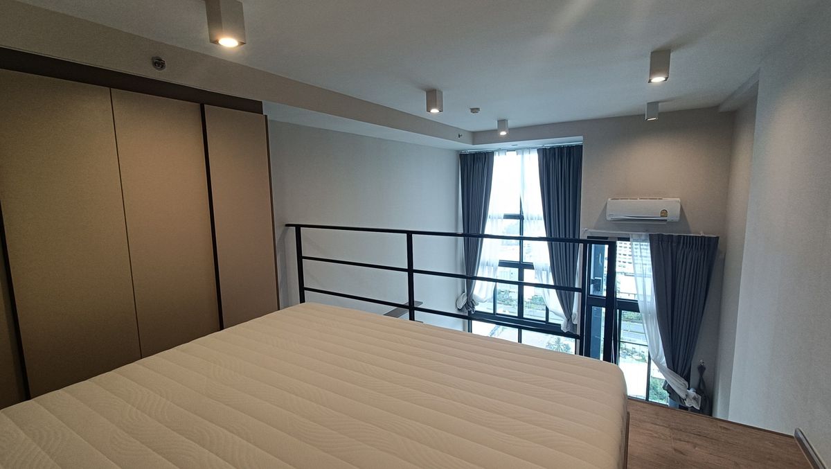 ให้เช่าคอนโดพระราม 9 เพชรบุรีตัดใหม่ RCA : ⭐️ IDEO Rama 9 - Asoke ⭐️ Duplex Hybrid 1 Bedroom เฟอร์นิเจอร์Built-in มีเครื่องใช้ไฟฟ้าพร้อมอยู่