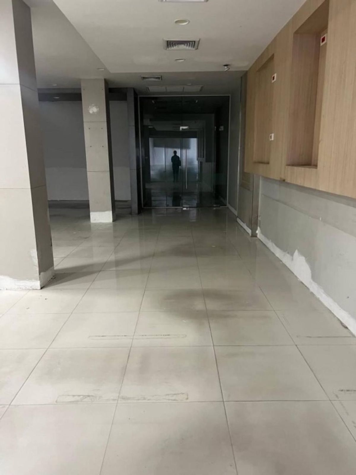 ให้เช่าร้านค้า/ตลาดนัดเยาวราช บางลำพู : ให้เช่า ตึกริมถนนใหญ่เยาวราช ใกล้ รถไฟฟ้า MRT วัดมังกร แหล่งนักท่องเที่ยว เหมาะทำ โรงแรม โฮสเทล สปา ร้านอาหาร | For Rent - Commercial Building on Roadside Yaowarat (China Town) nearby MRT Watmangkorn , suitable for Hotel / Hostel / Spa / Food and etc., 