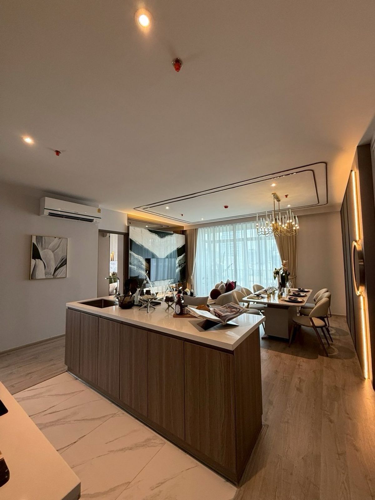 ขายคอนโดสุขุมวิท อโศก ทองหล่อ : ใกล้หมดแล้ว !! 🔥Rhythm Ekkamai 2 bed 81.5 sqm.
