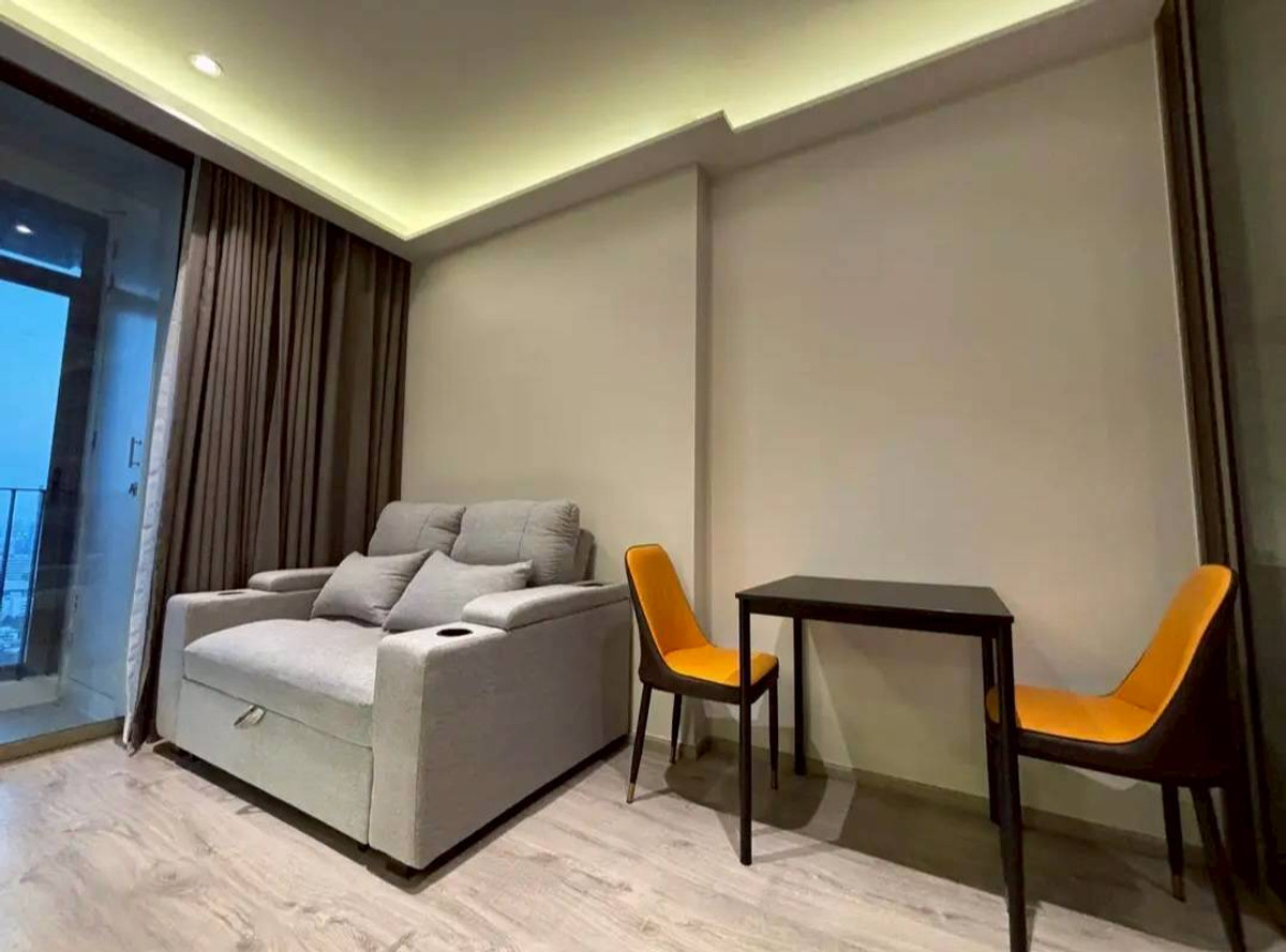 For RentCondoSukhumvit, Asoke, Thonglor : ✨ GT15820 | Condo Rhythm Ekkamai Estate, convenient travel, near BTS, there is a shuttle, beautiful room, fully furnished, ready to move in.
