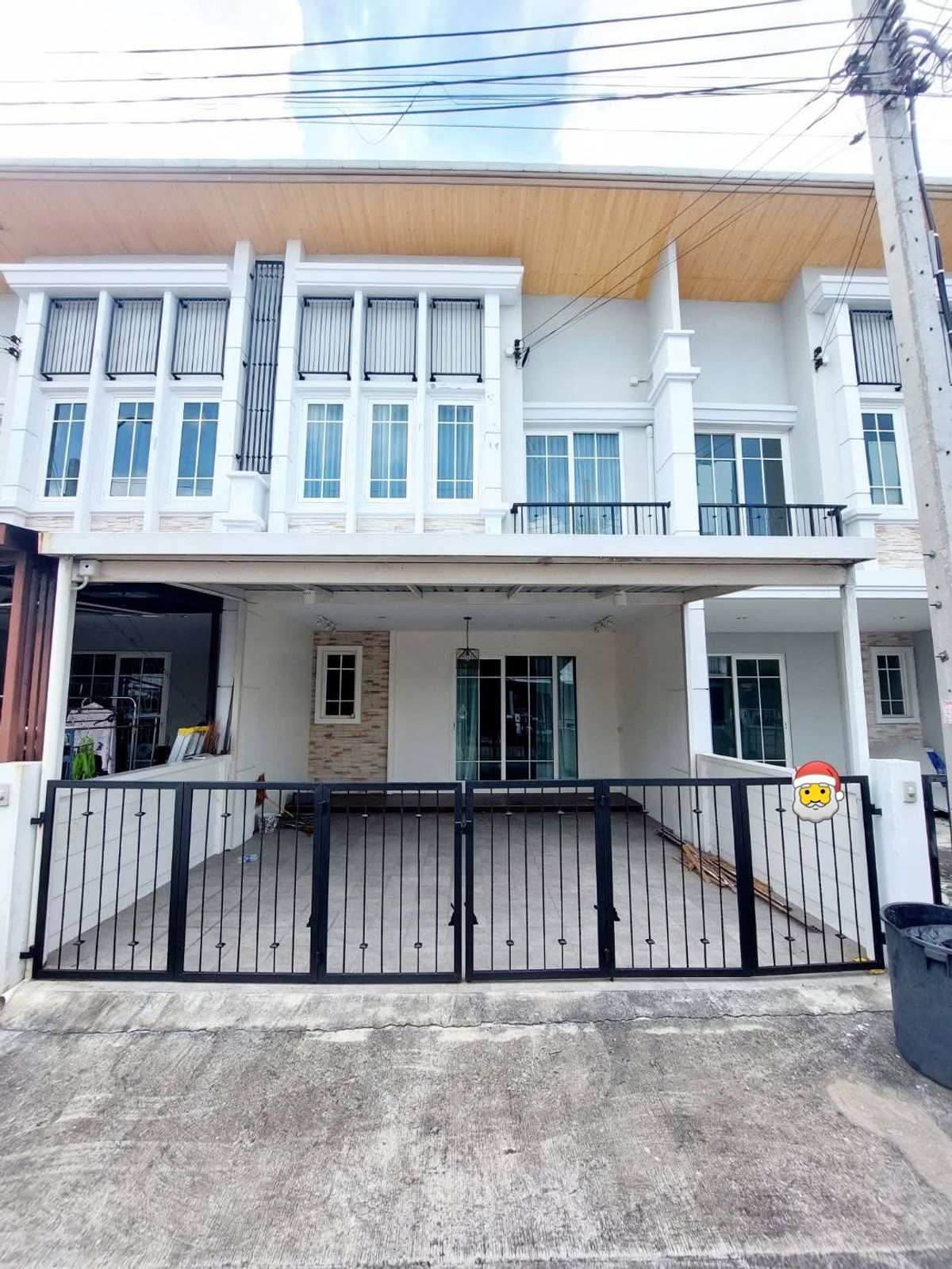 ขายทาวน์โฮมนวมินทร์ รามอินทรา : 🏡 ทาวน์โฮมรีโนเวทใหม่ สวยพร้อมอยู่ โกลเด้นทาวน์ รามอินทรา – คู้บอน 27 ✨ รีโนเวทใหม่ทั้งหลัง + แถมเฟอร์ SB / Index พร้อมเข้าอยู่ได้ทันที!