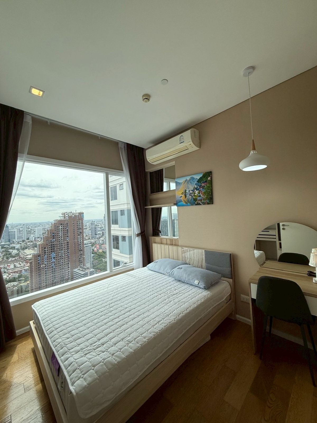 ให้เช่าคอนโดลาดพร้าว เซ็นทรัลลาดพร้าว : ให้เช่าคอนโดใหม่ The Saint Residences 1-Bed ชั้นสูง ตกแต่งสวยพร้อมอยู่