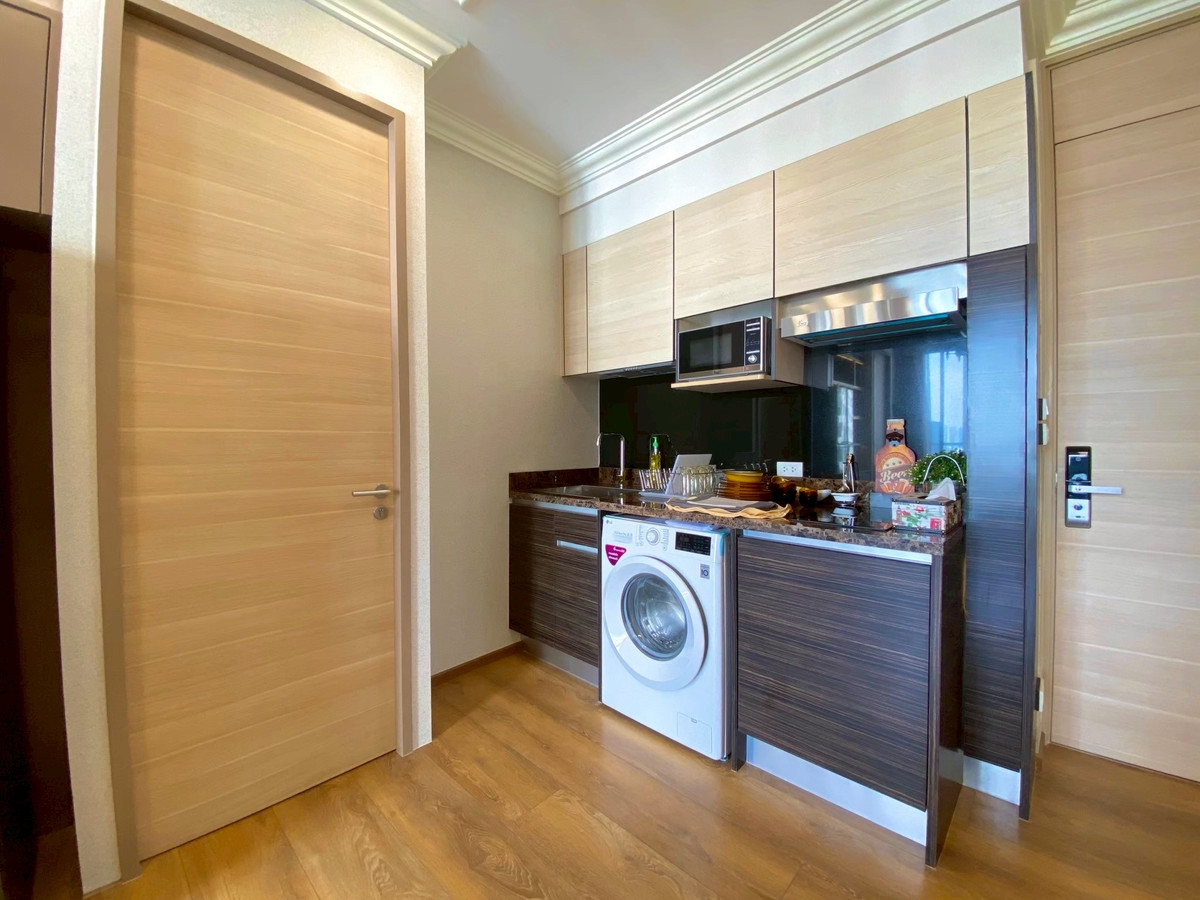 For RentCondoSukhumvit, Asoke, Thonglor : 💎 GT16166 | Condo Park 24, convenient travel, near BTS, there is a shuttle, beautiful room, fully furnished, ready to move in.