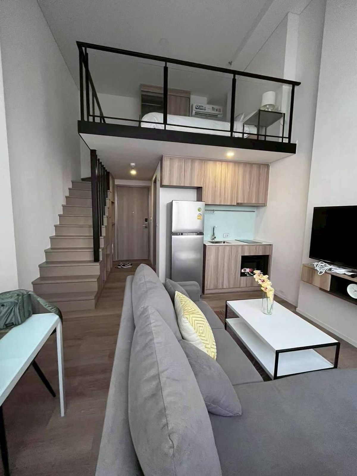 ขายคอนโดอ่อนนุช อุดมสุข : ขาย ไซมิส สุขุมวิท 87 (Siamese Sukhumvit 87)  Modern Duplex Unit ตอบโจทย์ทั้งการอยู่อาศัยและการลงทุน
