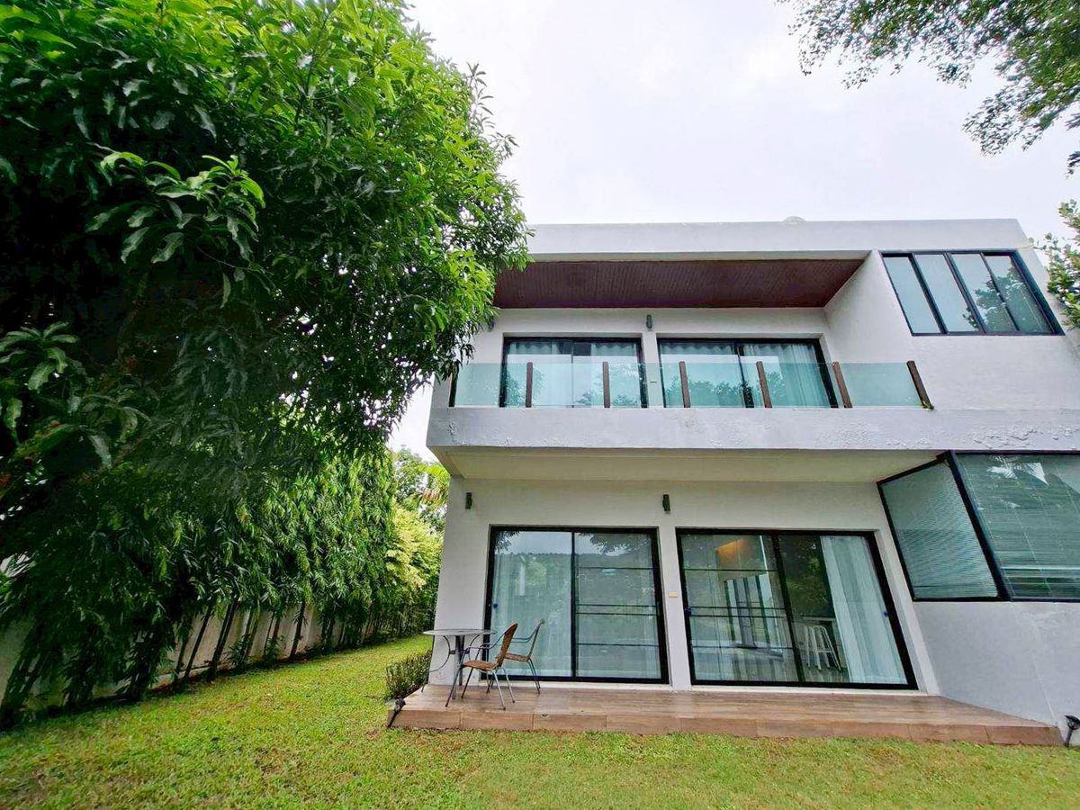 ให้เช่าบ้านเชียงใหม่ : บ้านในโครงการ ให้เช่าเดือนละ 42,000 บาท ใกล้รร.ปัญญาเด่นเพียง 10 นาที No.14H968