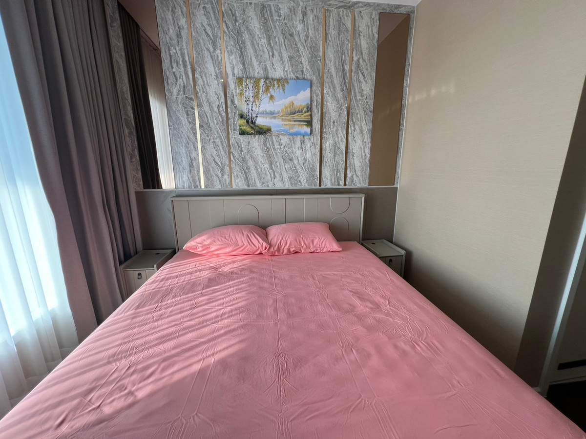 ให้เช่าคอนโดลาดพร้าว เซ็นทรัลลาดพร้าว : ให้เช่าราคาถูก คอนโดห้องใหม่ The Saint Residences Penthouse 3-Bed ชั้นสูง ห้องสวย 