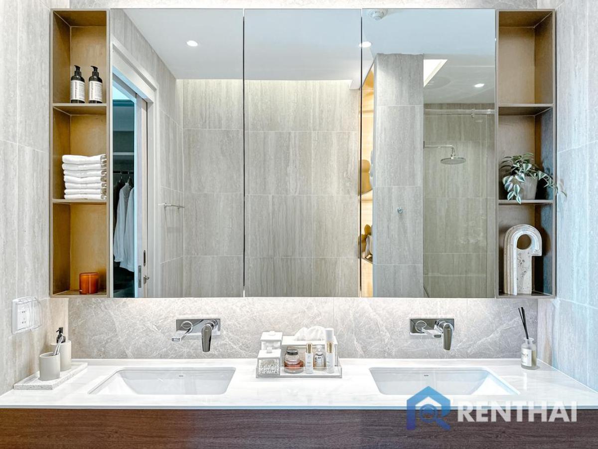 ขายคอนโดพัทยา บางแสน ชลบุรี สัตหีบ : ใช้ชีวิตหรูใจกลางพัทยา เพียงไม่กี่ก้าวถึงห้างสรรพสินค้าชั้นนำ