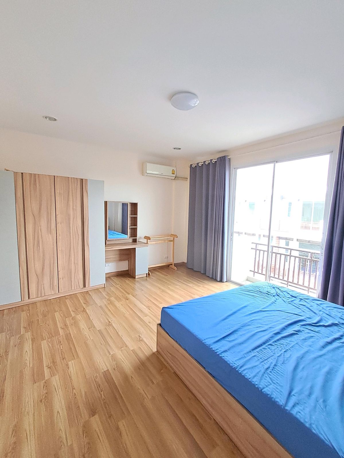 ให้เช่าโฮมออฟฟิศเกษตร นวมินทร์ ลาดปลาเค้า : ให้เช่าทาวน์โฮม 3ชั้น พรีเมียมเพลส เอกมัย-รามอินทราสุคนธสวัสดิ์ 25/2 ทำออฟฟิสได้