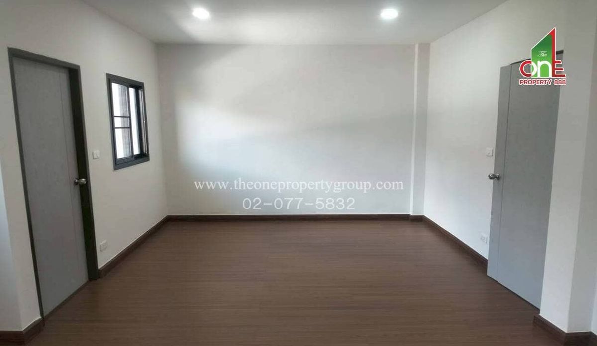 ขายทาวน์โฮมปทุมธานี รังสิต ธรรมศาสตร์ : ทาวน์เฮ้าส์ 2 ชั้น ม.อยู่สบาย ถนนพหลโยธิน ต.คลองหนึ่ง อ.คลองหลวง จ.ปทุมธานี