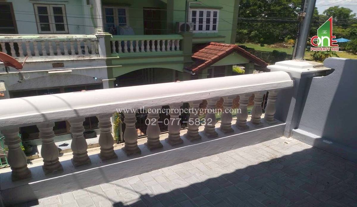 ขายทาวน์โฮมปทุมธานี รังสิต ธรรมศาสตร์ : ทาวน์เฮ้าส์ 2 ชั้น ม.อยู่สบาย ถนนพหลโยธิน ต.คลองหนึ่ง อ.คลองหลวง จ.ปทุมธานี