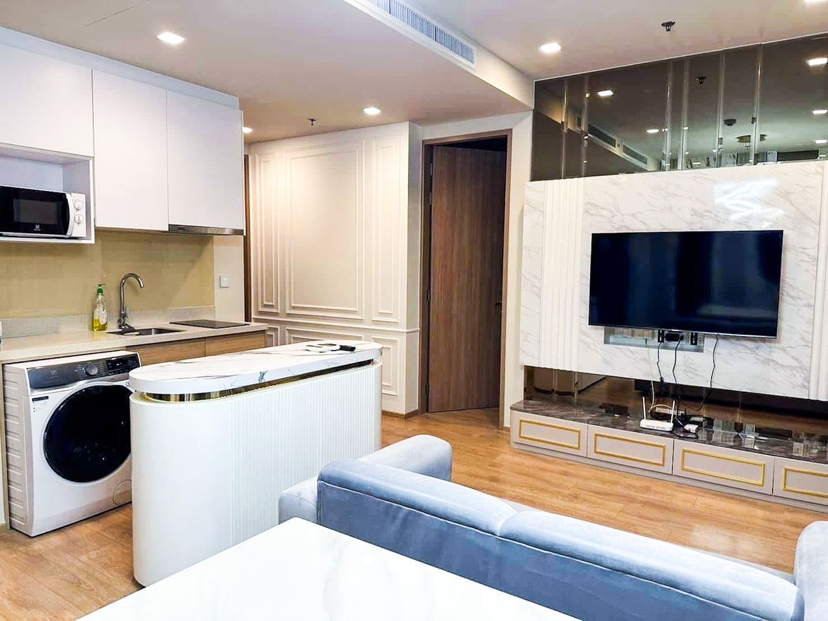 ให้เช่าคอนโดสุขุมวิท อโศก ทองหล่อ : 🔥 Urgent! Condo for Rent or Sale 2B 2B – Noble Around 33, Sukhumvit 33 (Phrom Phong) 🔥