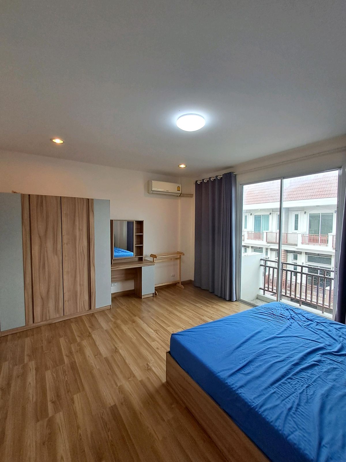 ให้เช่าโฮมออฟฟิศเกษตร นวมินทร์ ลาดปลาเค้า : ให้เช่าทาวน์โฮม 3ชั้น พรีเมียมเพลส เอกมัย-รามอินทราสุคนธสวัสดิ์ 25/2 ทำออฟฟิสได้