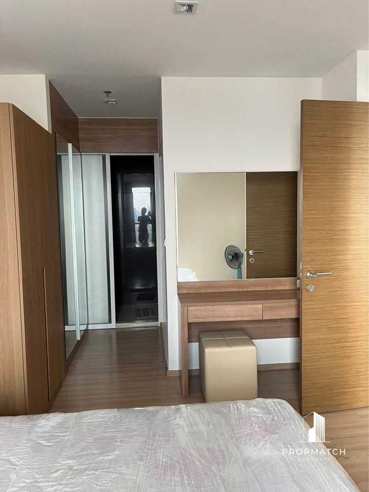ให้เช่าคอนโดสะพานควาย จตุจักร : ✨Flash Deal ✨Rhythm Phahol-Ari( 1Bed 1Bath 45SQM.) แต่งครบพร้อมอยู่ !! เพียง 20,000บาทต่อเดือน Tel.0981315848 @propmatch