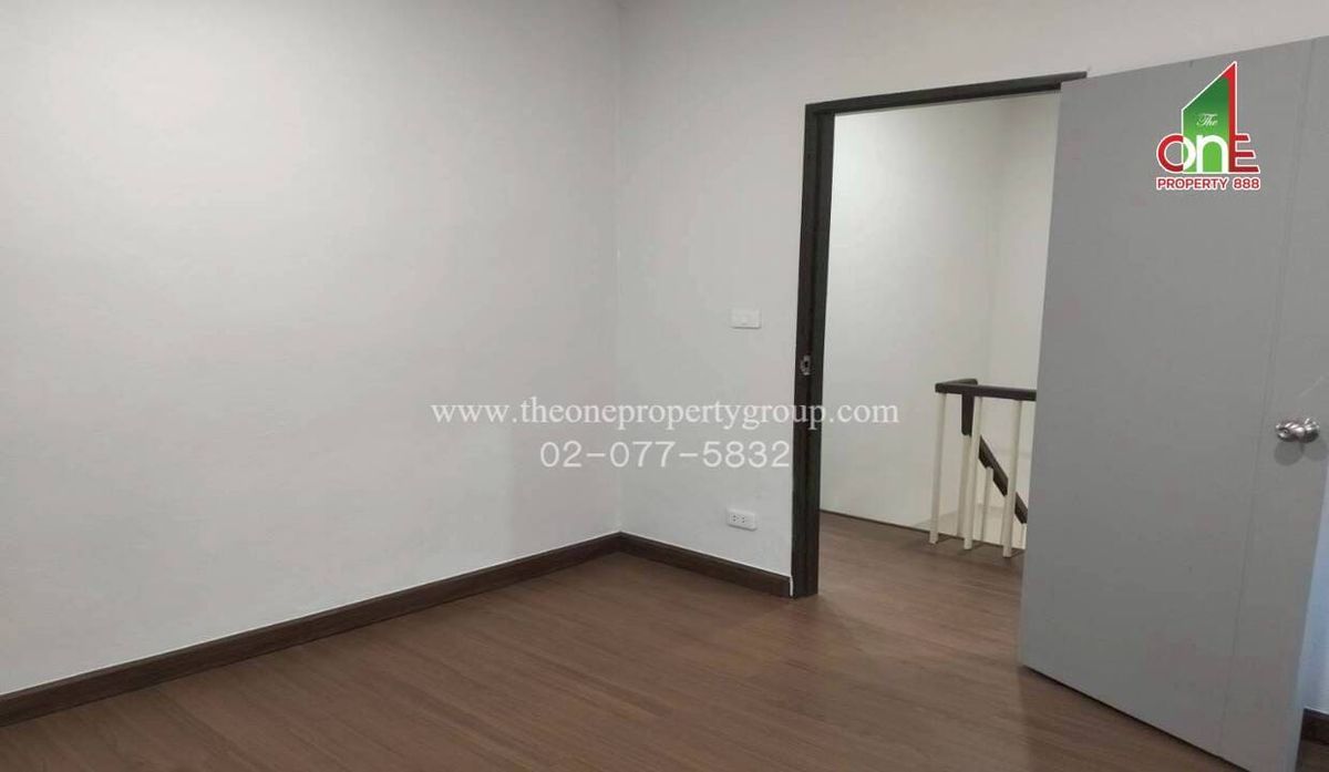 ขายทาวน์โฮมปทุมธานี รังสิต ธรรมศาสตร์ : ทาวน์เฮ้าส์ 2 ชั้น ม.อยู่สบาย ถนนพหลโยธิน ต.คลองหนึ่ง อ.คลองหลวง จ.ปทุมธานี