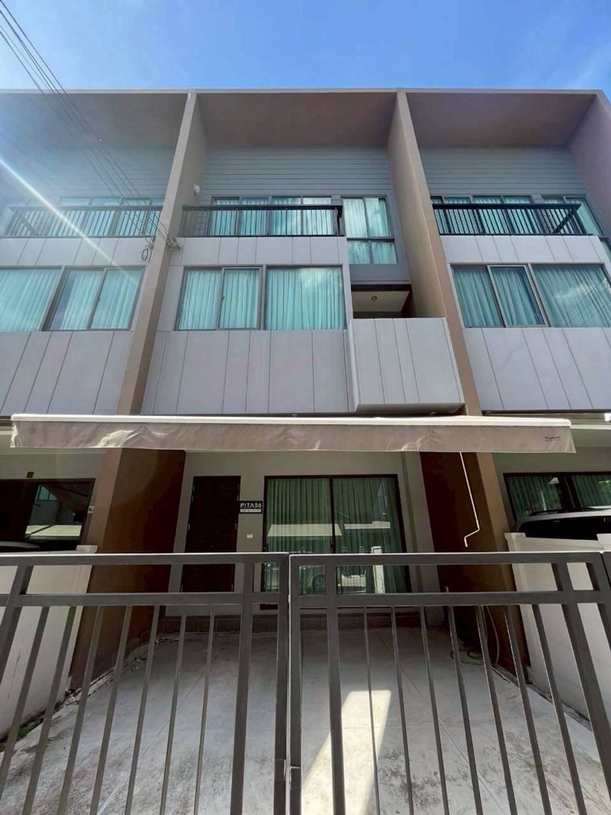 For RentTownhomeMin Buri, Romklao : House for rent Baan Klang Muang Rama 9-Krungthep Kreetha 🏡🎊🎉
