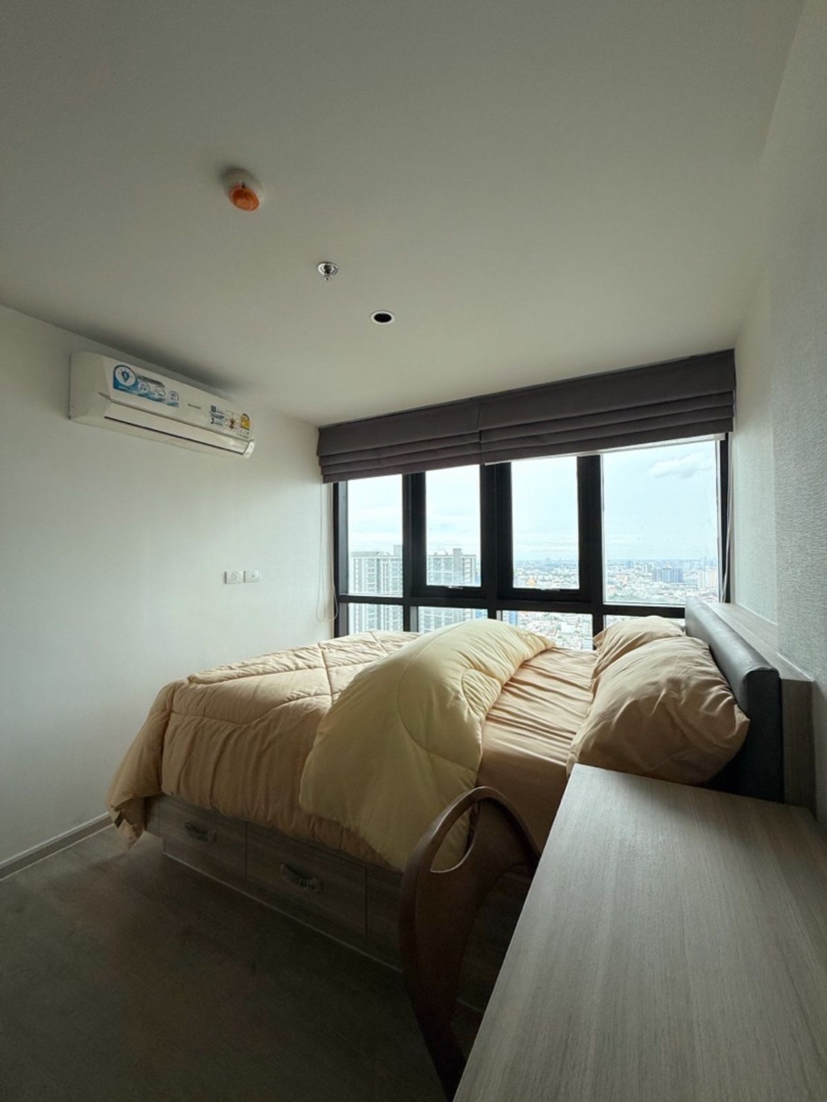 ขายคอนโดท่าพระ ตลาดพลู วุฒากาศ : 🌆คอนโด LOFT DUPLEX ต่อรองได้  ชั้นบนสุด แต่งครบ 🚆ติดBTSตลาดพลู ทำเลดี ห้องใหม่เอี่ยม ลากกระเป๋าเข้าอยู่ได้เลย  ✨✨
