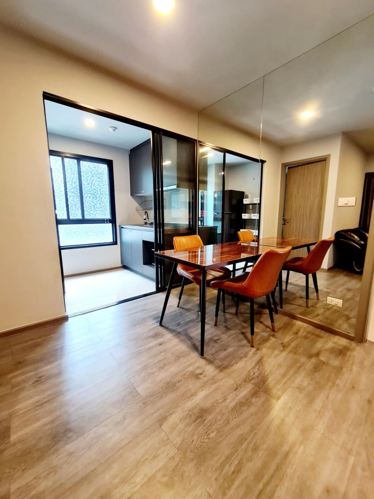 ให้เช่าคอนโดพระราม 9 เพชรบุรีตัดใหม่ RCA : 🔥 2 bed 45 sqm New Condo 🔥 Low Rise