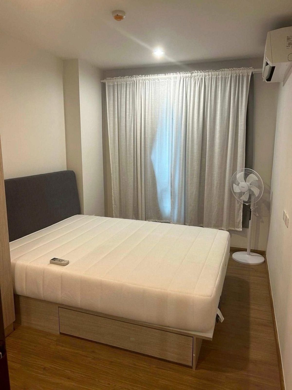 For RentCondoWongwianyai, Charoennakor : @condocuator 📍 For rent 𝐍𝐢𝐜𝐡𝐞 𝐌𝐨𝐧𝐨 𝐈𝐭𝐬𝐚𝐫𝐚𝐩𝐡𝐚𝐩 (Nich Mono Israp) has a washing machine ready. [PM1905]