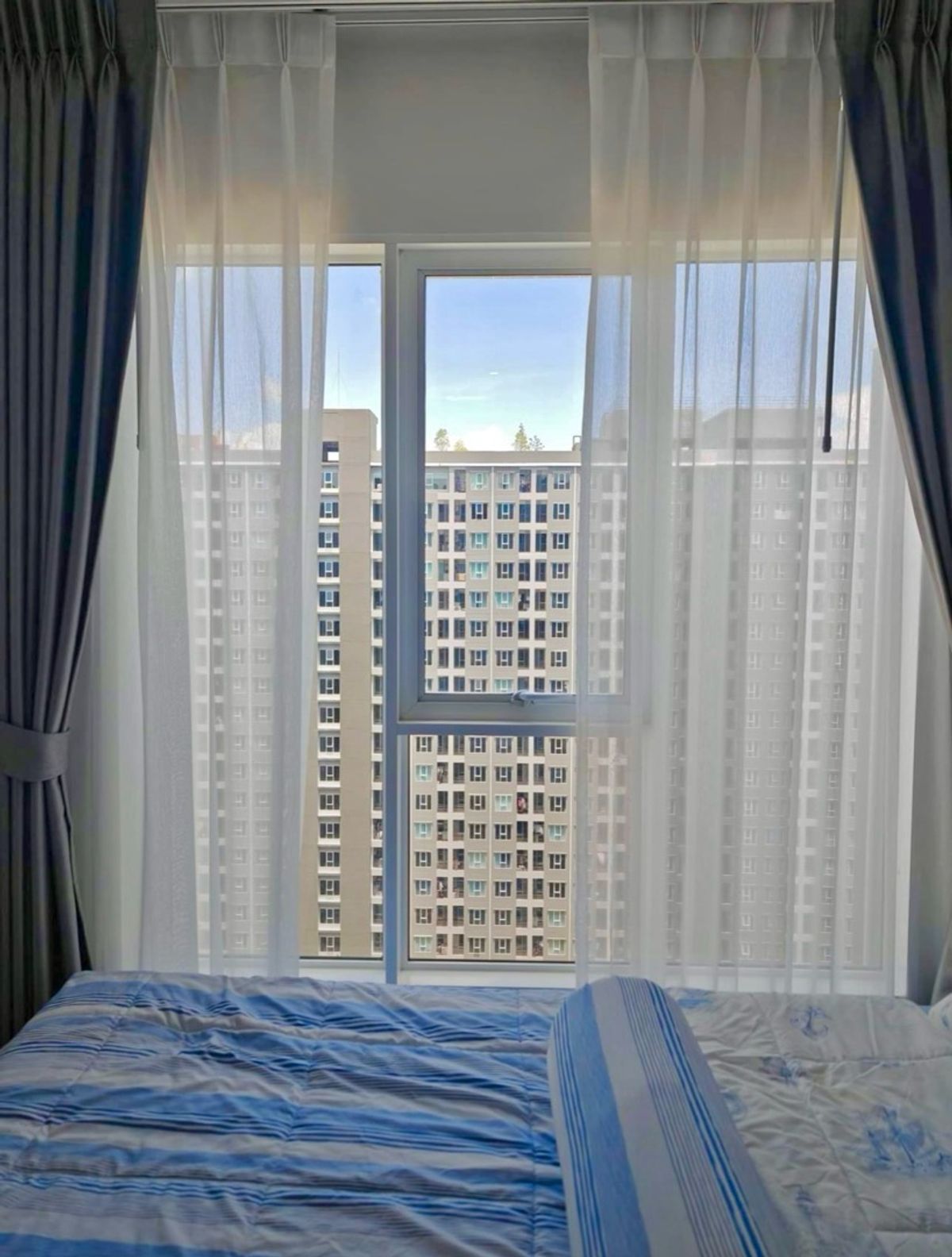 ให้เช่าคอนโดบางนา แบริ่ง ลาซาล : ให้เช่าคอนโด Regent Home Bangna (รีเจ้นท์โฮม บางนา) 1 ห้องนอน 1 ห้องน้ำ 28 ตร.ม. เฟอร์ครบ พร้อมอยู่ 10,000 บาท/เดือน 