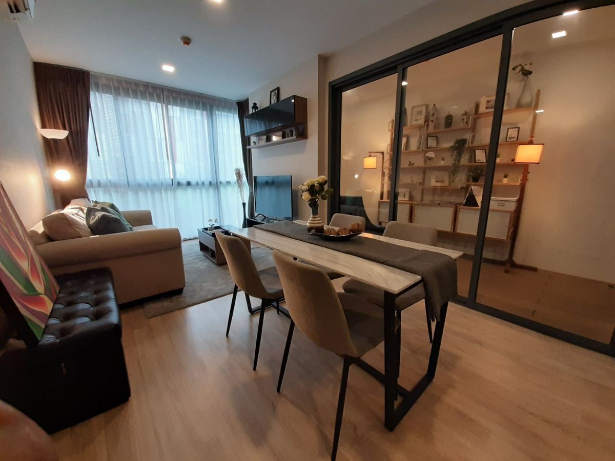 For RentCondoSukhumvit, Asoke, Thonglor : 🌿✨ TAKA HAUS Ekkamai 12 - Japanese -style condo ✨🌿 Experience different living Japanese atmosphere in the heart of Ekamai Perfect design, both functions and nature. 🌸 📍 Location: Ekkamai 12 in the heart of the city, surrounded by lifestyle, cafes and depa