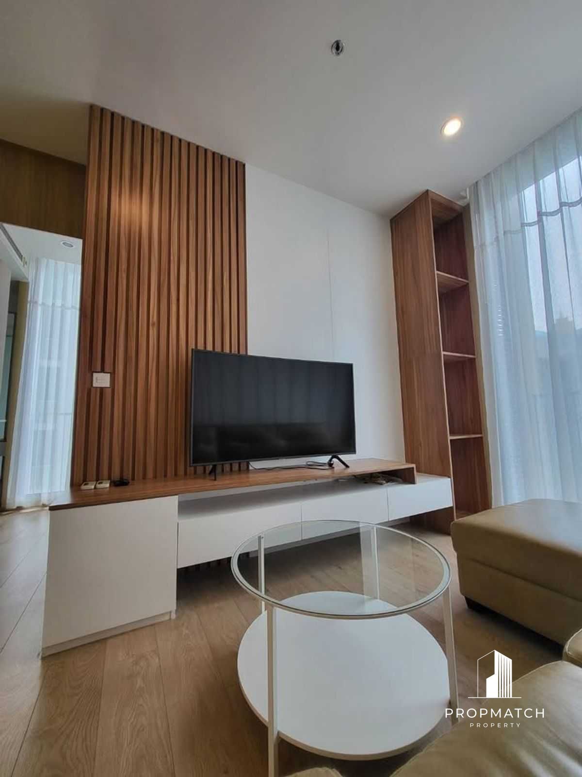 ให้เช่าคอนโดสุขุมวิท อโศก ทองหล่อ : ✨Flash Deal ✨NOBLE BE19( 1Bed 1Bath 44.5SQM.) แต่งครบพร้อมอยู่ !! เพียง  36,900บาทต่อเดือน Tel.0981315848 @propmatch