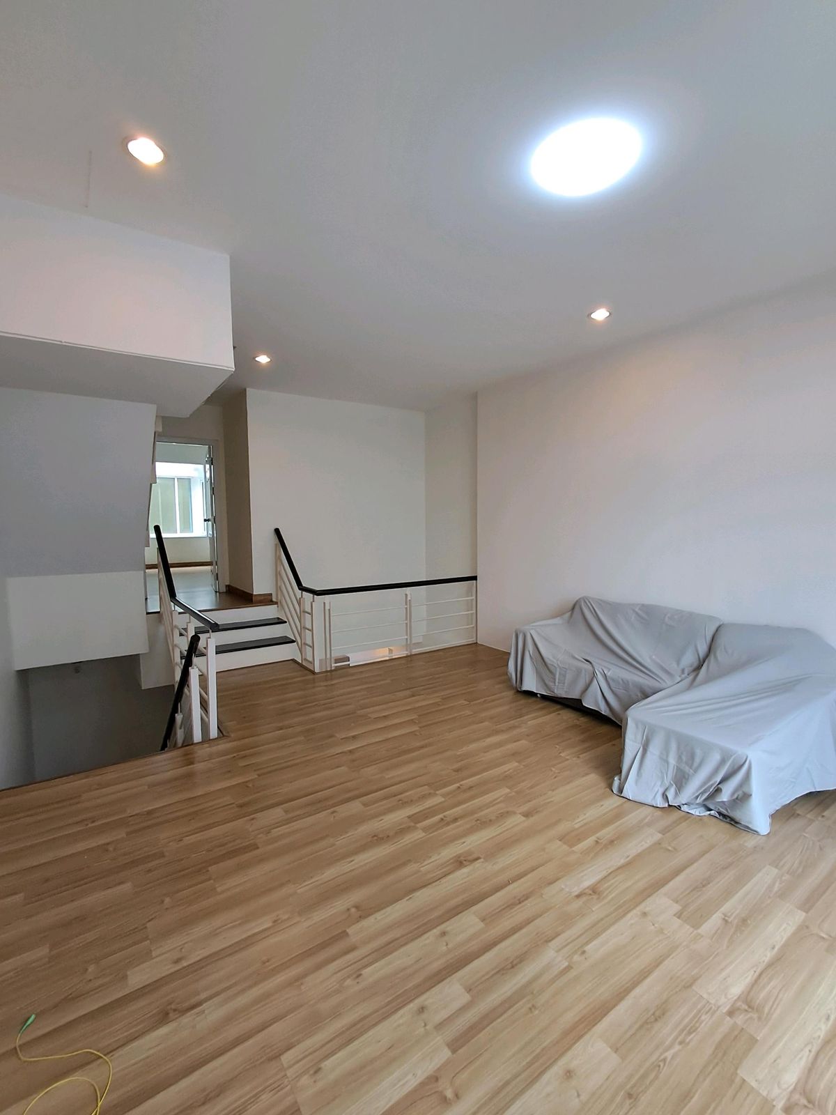 ให้เช่าโฮมออฟฟิศเกษตร นวมินทร์ ลาดปลาเค้า : ให้เช่าทาวน์โฮม 3ชั้น พรีเมียมเพลส เอกมัย-รามอินทราสุคนธสวัสดิ์ 25/2 ทำออฟฟิสได้