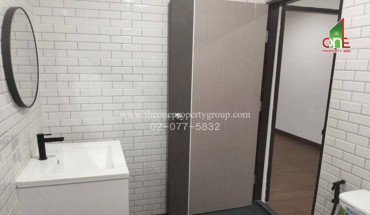 ขายทาวน์โฮมปทุมธานี รังสิต ธรรมศาสตร์ : ทาวน์เฮ้าส์ 2 ชั้น ม.อยู่สบาย ถนนพหลโยธิน ต.คลองหนึ่ง อ.คลองหลวง จ.ปทุมธานี