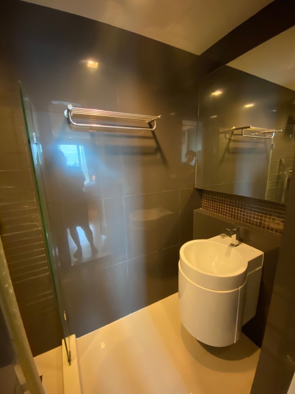 ขายคอนโดสะพานควาย จตุจักร : ✨ ขายคอนโด Rhythm Phahol-Ari (ริธึ่ม พหล-อารีย์) ✨  ห้องใหญ่ แต่งครบ ชั้นสูง วิวเมืองสุดอลังการ ใจกลางพหลโยธิน – อารีย์