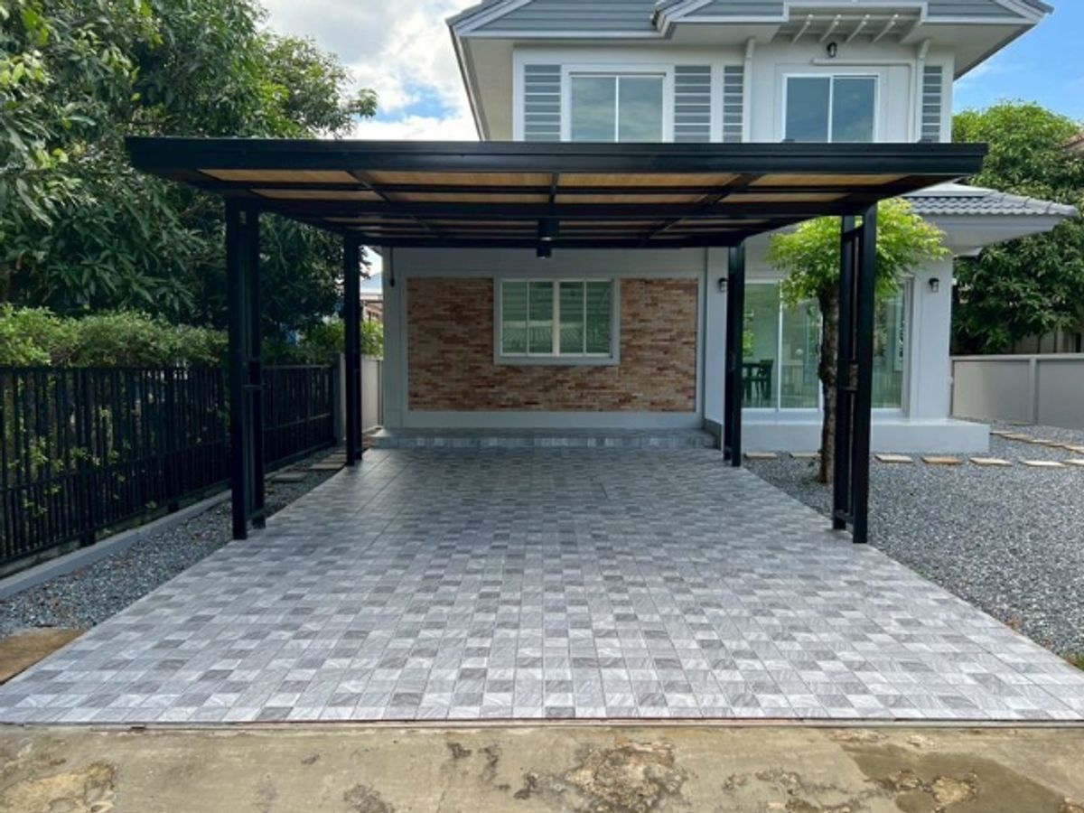 For SaleHouseMin Buri, Romklao : 2 -storey detached house for sale, area 75.2 sq.w., Parichat Village, Khum Klao Road 11, Lam Phak Chi Subdistrict, Nong Chok District, near Suvarnabhumi Airport , Near King Mongkuts Institute of Technology Ladkrabang And near Lat Krabang Industrial Estate