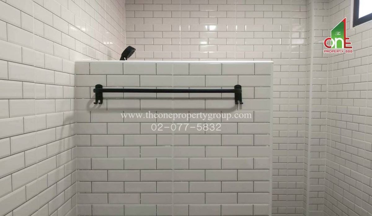 ขายทาวน์โฮมปทุมธานี รังสิต ธรรมศาสตร์ : ทาวน์เฮ้าส์ 2 ชั้น ม.อยู่สบาย ถนนพหลโยธิน ต.คลองหนึ่ง อ.คลองหลวง จ.ปทุมธานี