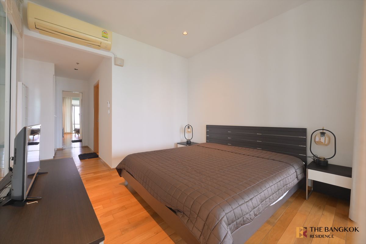 For RentCondoSukhumvit, Asoke, Thonglor : Rent The Emporio Place Duplex 42,000 room. The best price by Pearry.