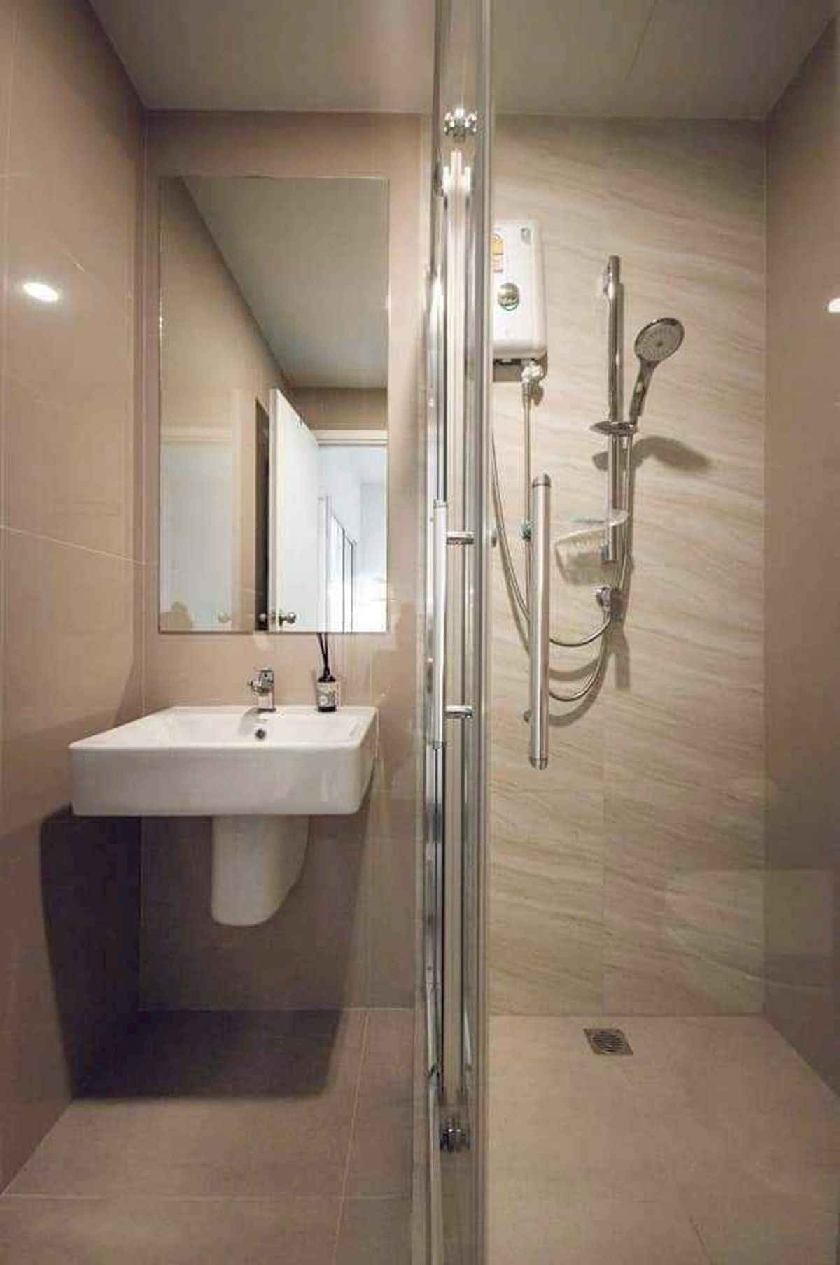 For SaleCondoRama9, Petchburi, RCA : The decoration room is beautiful. Very good price !! ⭐The Tree Sukhumvit 71 - Ekamai (The Tree Sukhumvit 71 - Ekkamai)